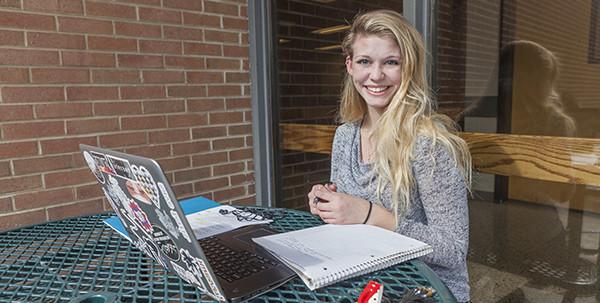 Photo of student advising session